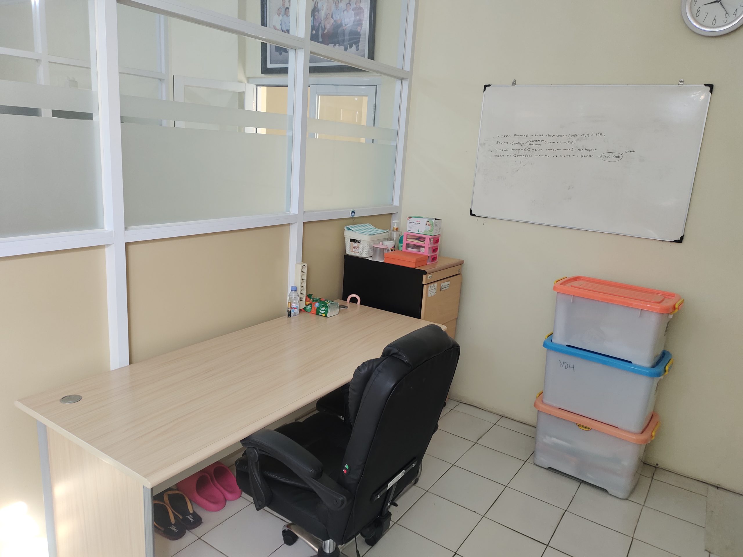 Ruang Sekretaris Prodi (2)